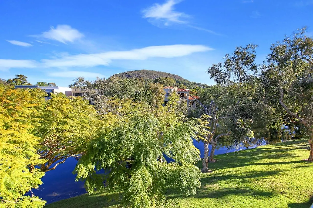 Luxury Lakeside Villa Yaroomba 澳大利亚